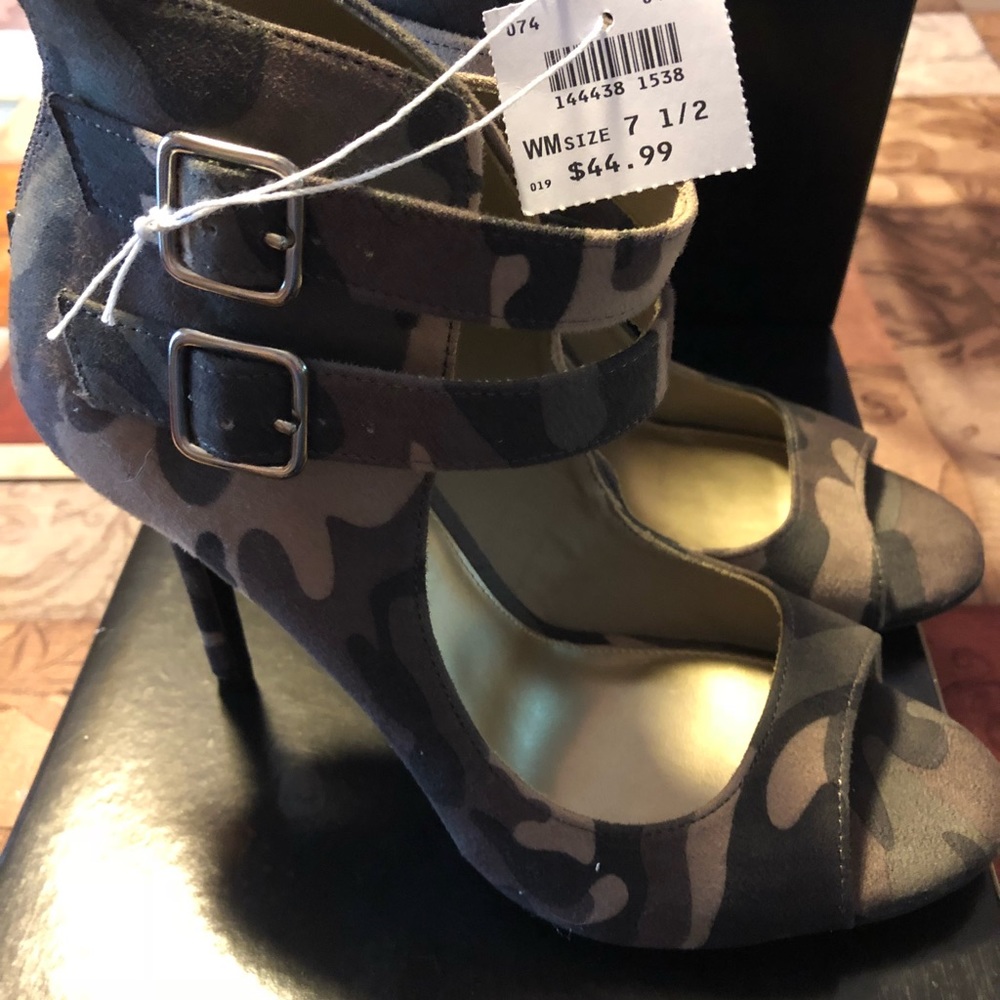 Camo peep toe heels